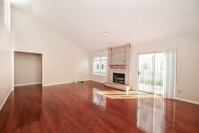 7918 Chancel Drive, Houston, TX 77071