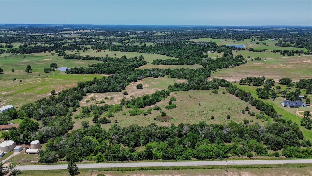 1197 Private Road 2071, Giddings, TX 78942