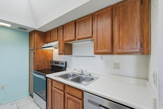 1761 W Dalehaven Circle, Tucson, AZ 85704