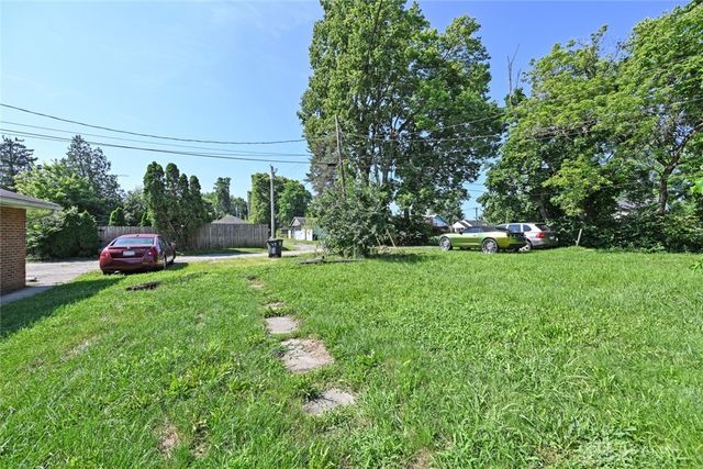 2712 Hoover Avenue, Dayton, OH 45402