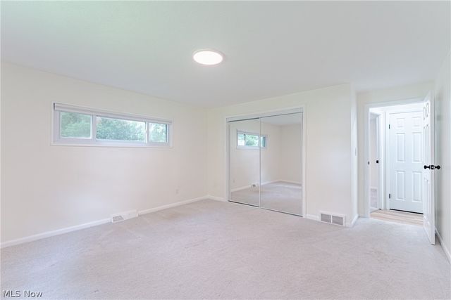 5680 Alberta Drive, Lyndhurst, OH 44124