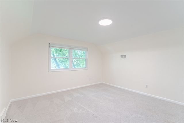 5680 Alberta Drive, Lyndhurst, OH 44124