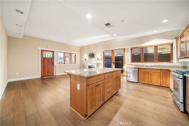 136 N Vermont, Glendora, CA 91741