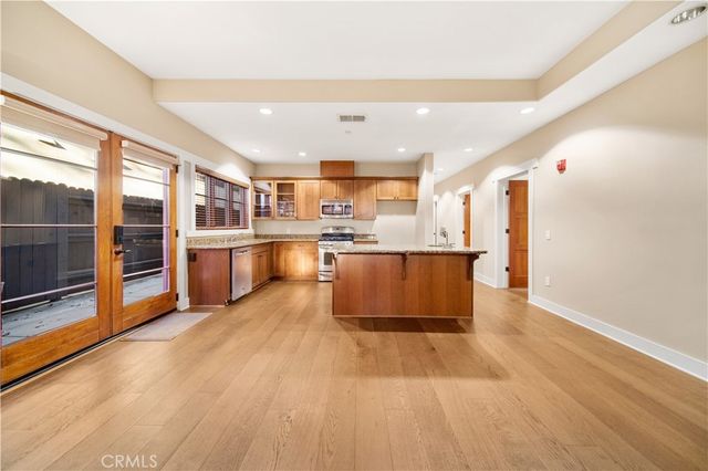 136 N Vermont, Glendora, CA 91741