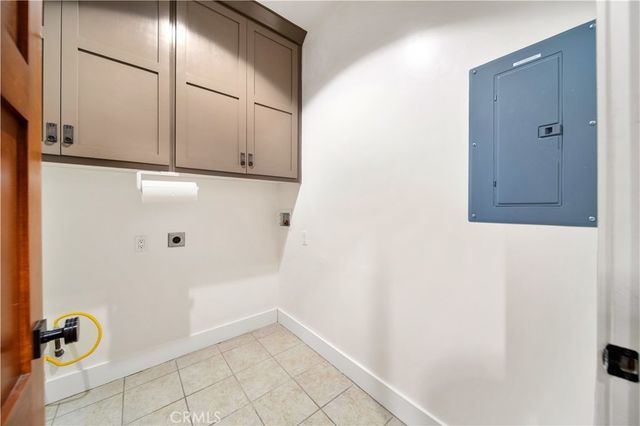 136 N Vermont, Glendora, CA 91741