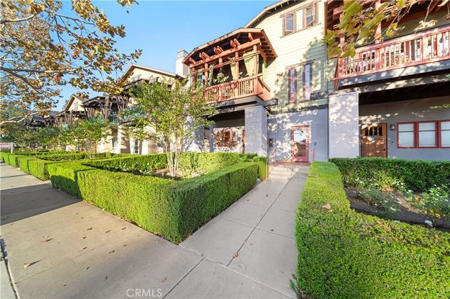 136 N Vermont, Glendora, CA 91741