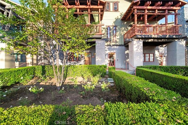 136 N Vermont, Glendora, CA 91741