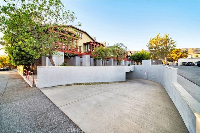 136 N Vermont, Glendora, CA 91741