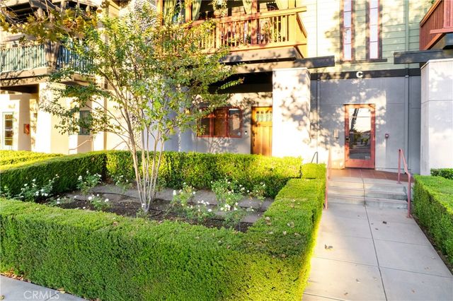 136 N Vermont, Glendora, CA 91741