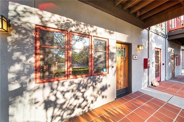 136 N Vermont, Glendora, CA 91741