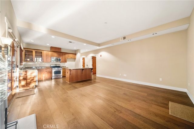 136 N Vermont, Glendora, CA 91741