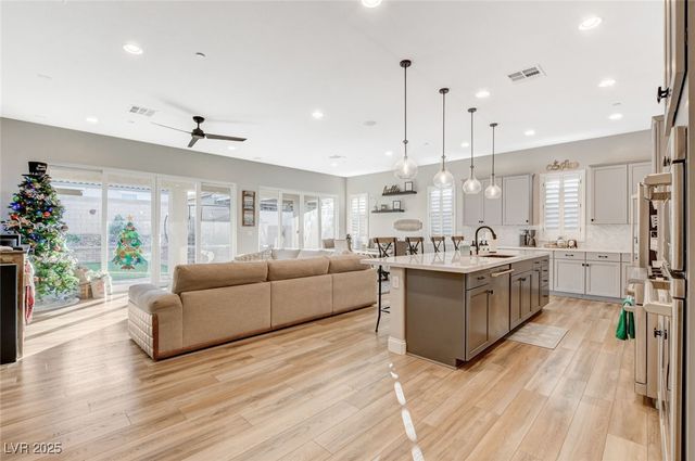 117 Ella Ashman Avenue, Henderson, NV 89011