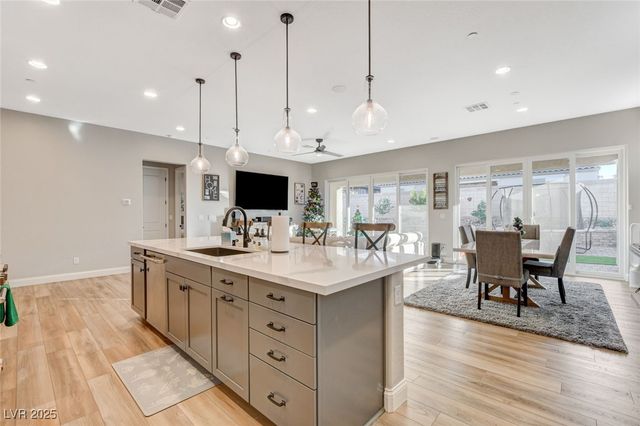 117 Ella Ashman Avenue, Henderson, NV 89011