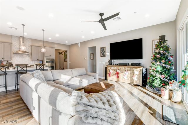 117 Ella Ashman Avenue, Henderson, NV 89011