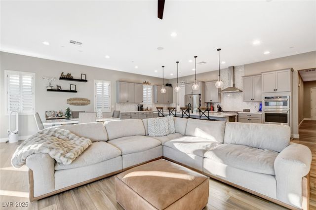 117 Ella Ashman Avenue, Henderson, NV 89011