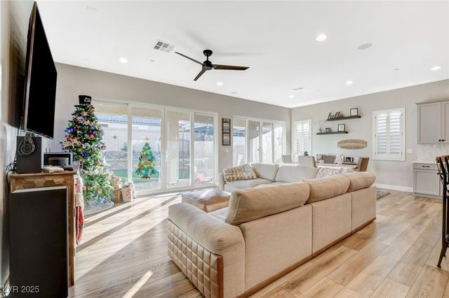 117 Ella Ashman Avenue, Henderson, NV 89011