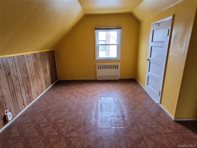 2106 5th Street, East Meadow, NY 11554