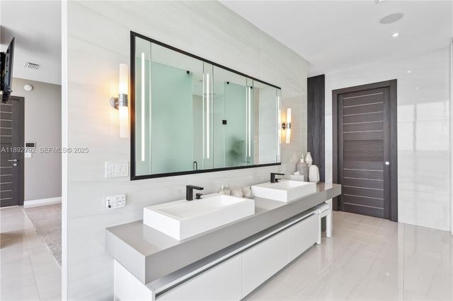 2200 N Ocean Boulevard S2301, Fort Lauderdale, FL 33305