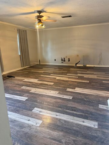 4693 ROYAL RIDGE RD, Memphis, TN 38128