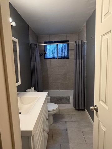 4693 ROYAL RIDGE RD, Memphis, TN 38128