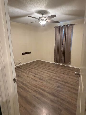 4693 ROYAL RIDGE RD, Memphis, TN 38128