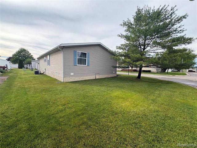 4729 Turtle Creek Drive, Howell, MI 48843