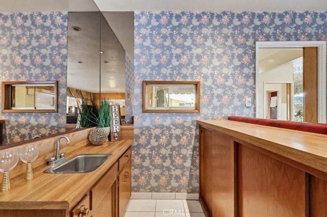 8670 7th, Downey, CA 90241