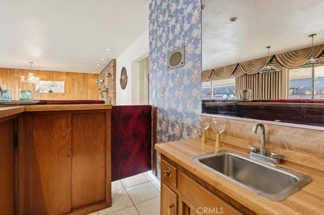 8670 7th, Downey, CA 90241