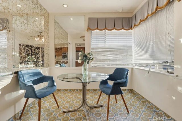 8670 7th, Downey, CA 90241