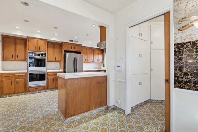 8670 7th, Downey, CA 90241
