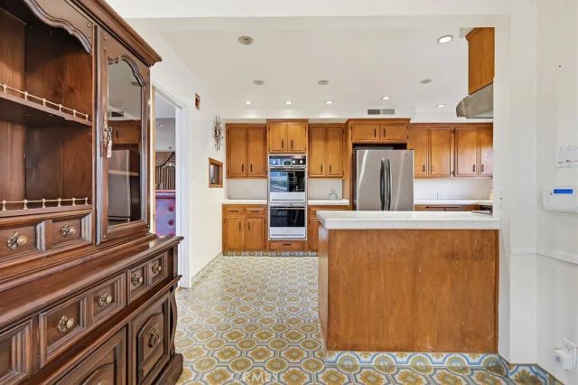 8670 7th, Downey, CA 90241