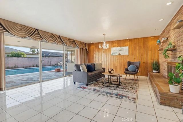 8670 7th, Downey, CA 90241