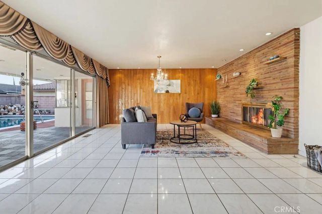 8670 7th, Downey, CA 90241