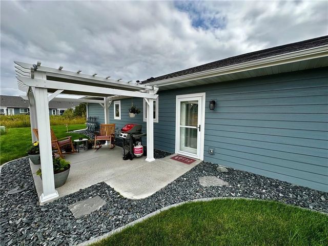 5522 Cottage Lane, Eau Claire, WI 54701