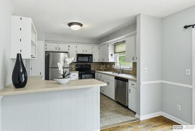 1515 N 107th Avenue, Omaha, NE 68114