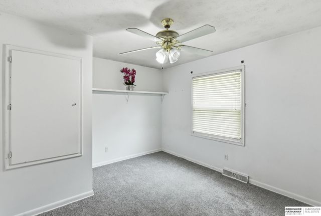 1515 N 107th Avenue, Omaha, NE 68114