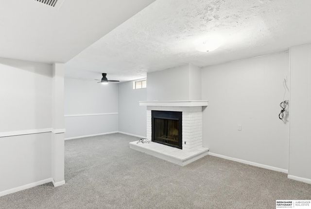 1515 N 107th Avenue, Omaha, NE 68114