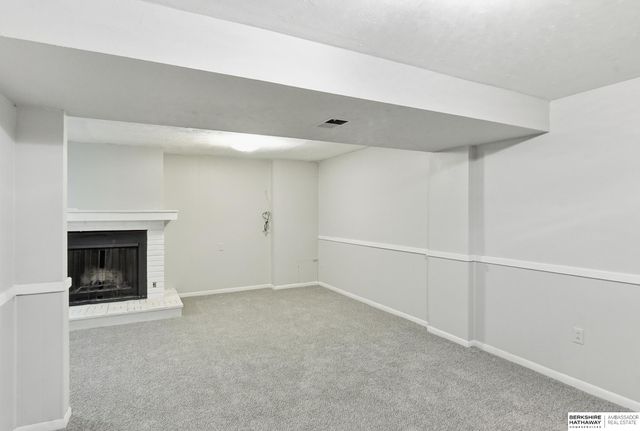 1515 N 107th Avenue, Omaha, NE 68114