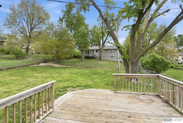 1515 N 107th Avenue, Omaha, NE 68114