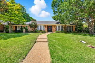 3904 Stonehenge Road, Fort Worth, TX 76109
