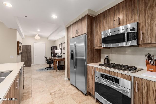 7131 E RANCHO VISTA Drive 4010, Scottsdale, AZ 85251