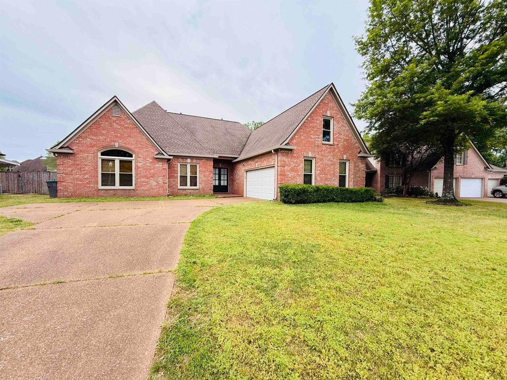 1320 RIVER END CV, Cordova, TN 38016