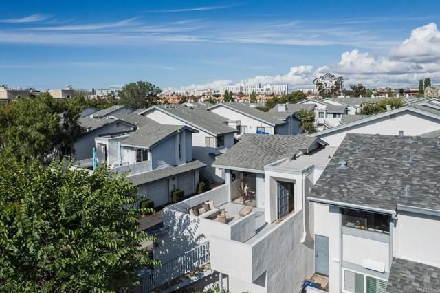 4085 Crystal Dawn Ln 201, San Diego, CA 92122