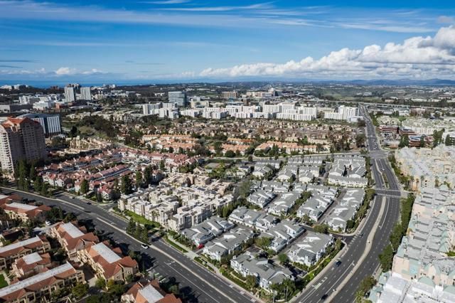 4085 Crystal Dawn Ln 201, San Diego, CA 92122