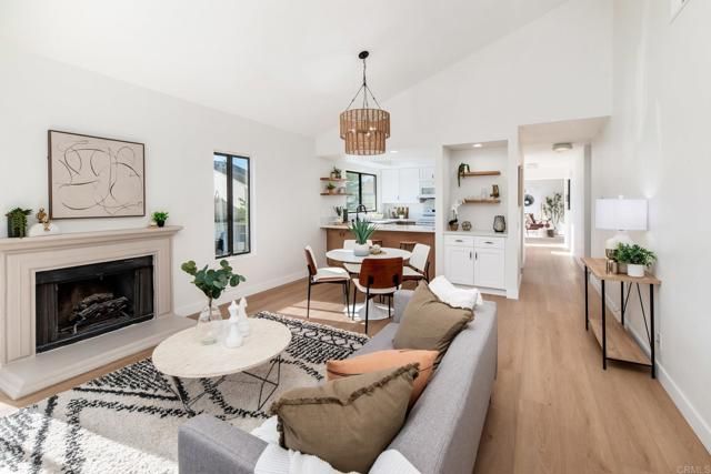 4085 Crystal Dawn Ln 201, San Diego, CA 92122