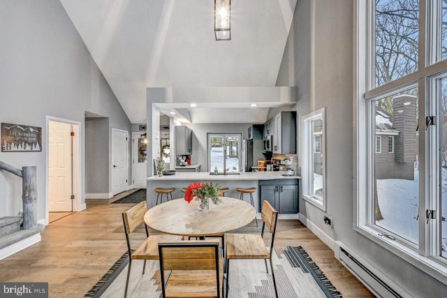 59 MIDWAY, Lake Harmony, PA 18624