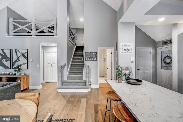 59 MIDWAY, Lake Harmony, PA 18624