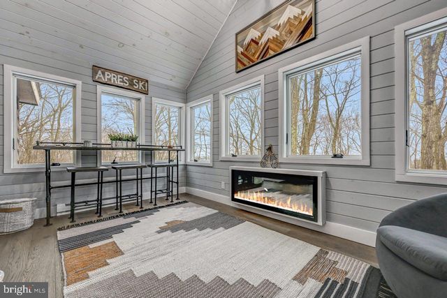 59 MIDWAY, Lake Harmony, PA 18624