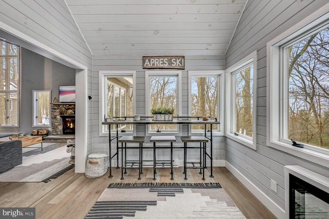 59 MIDWAY, Lake Harmony, PA 18624