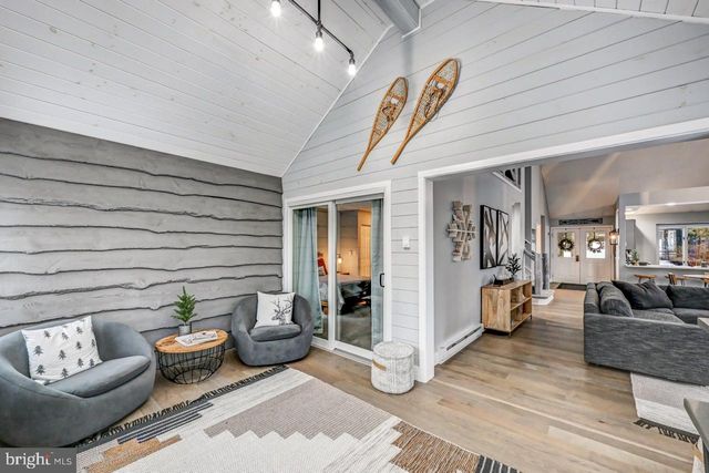 59 MIDWAY, Lake Harmony, PA 18624